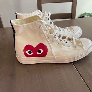 converse. comme des garcons